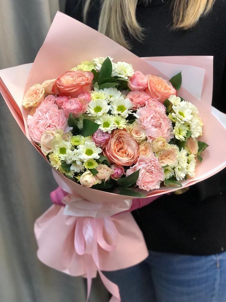 Букет цветов из: Гвоздики, Розы и Хризантемы в Атажукино