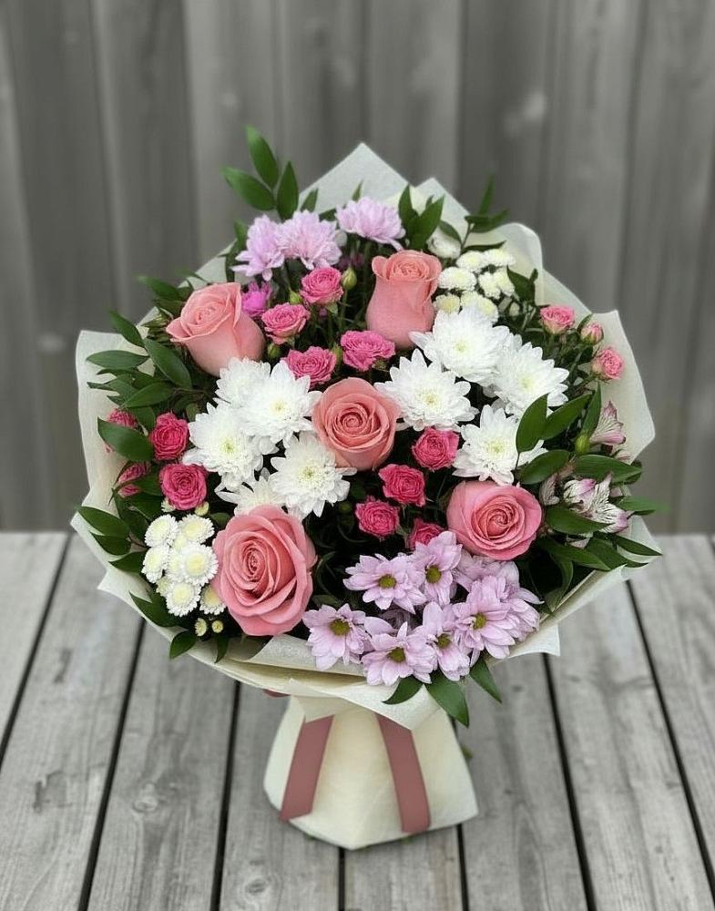 Букет цветов из: Альстромерии, Гвоздики, Розы и Хризантемы в Атажукино