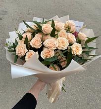 Букет Кремовые розы Латте в Атажукино