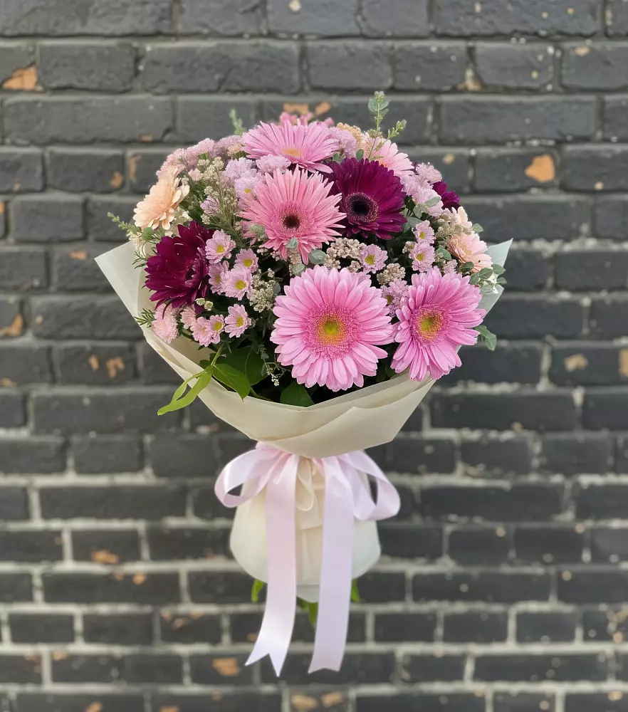 Букет цветов из: Герберы и Хризантемы в Атажукино