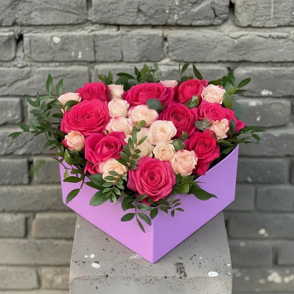 Цветочная композиция из Розы в коробке в Атажукино