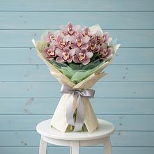 Букет цветов из:  Орхидеи и Розы #REPLACE_PRED# Атажукино