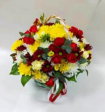 Цветочная композиция из Хризантемы и Розы в корзине в Атажукино