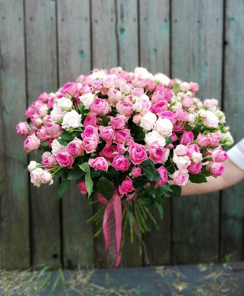 Букет Розовые кустовые розы Натали и Лав Лидия в Атажукино