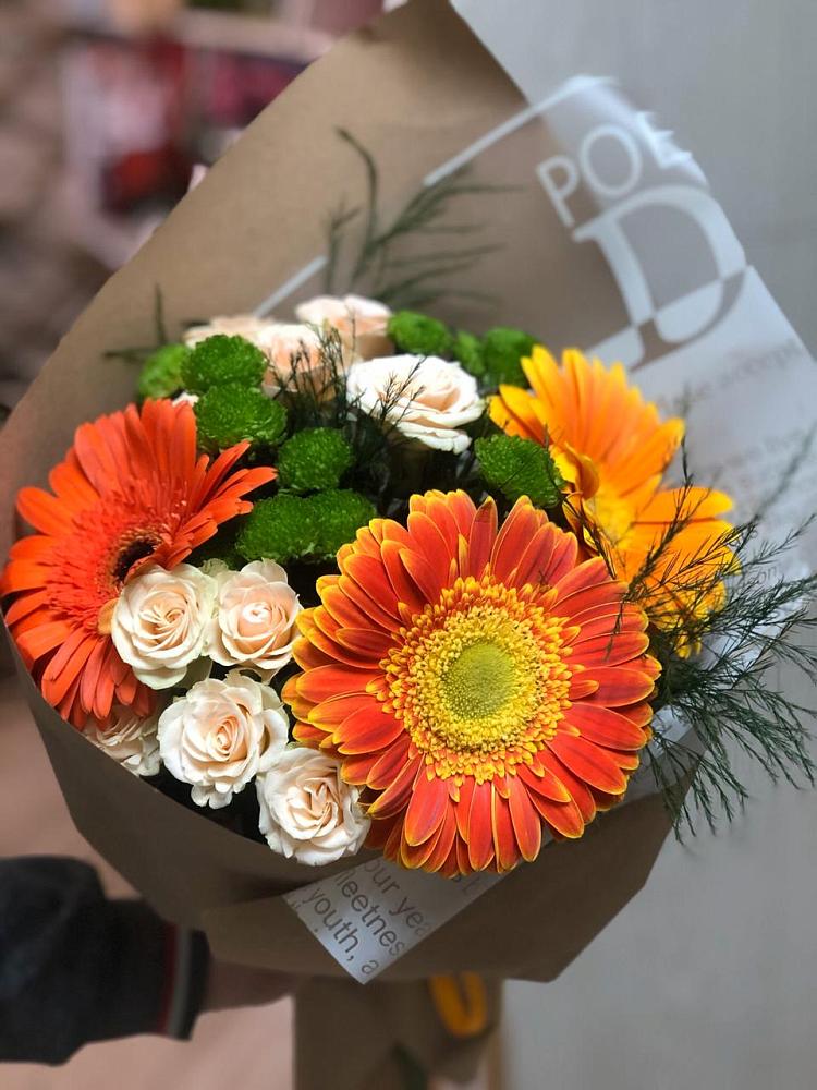 Букет цветов из: Герберы, Хризантемы и Розы в Атажукино