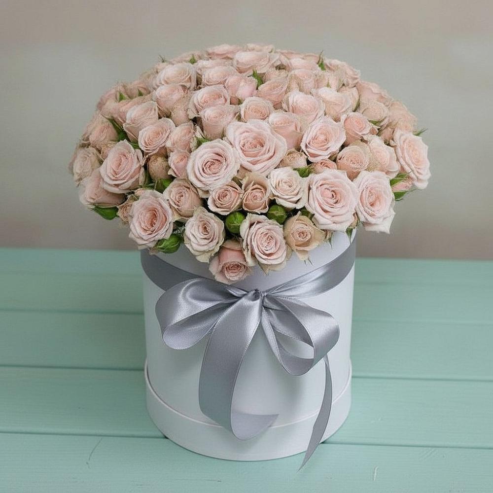 Цветочная композиция из Розы в шляпной коробке в Атажукино