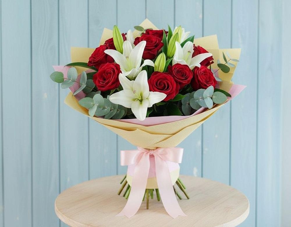 Букет цветов из: Лилии и Розы в Атажукино